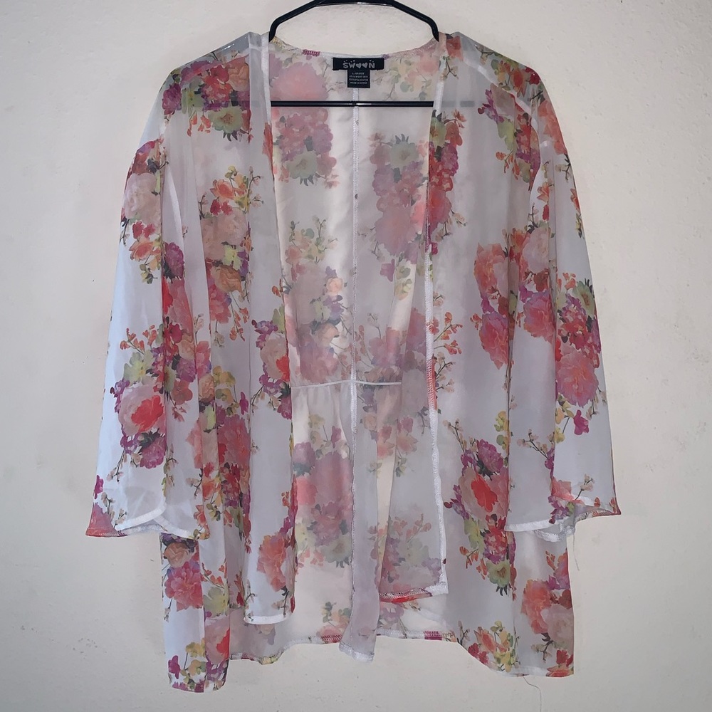 Swoon Floral Kimono
